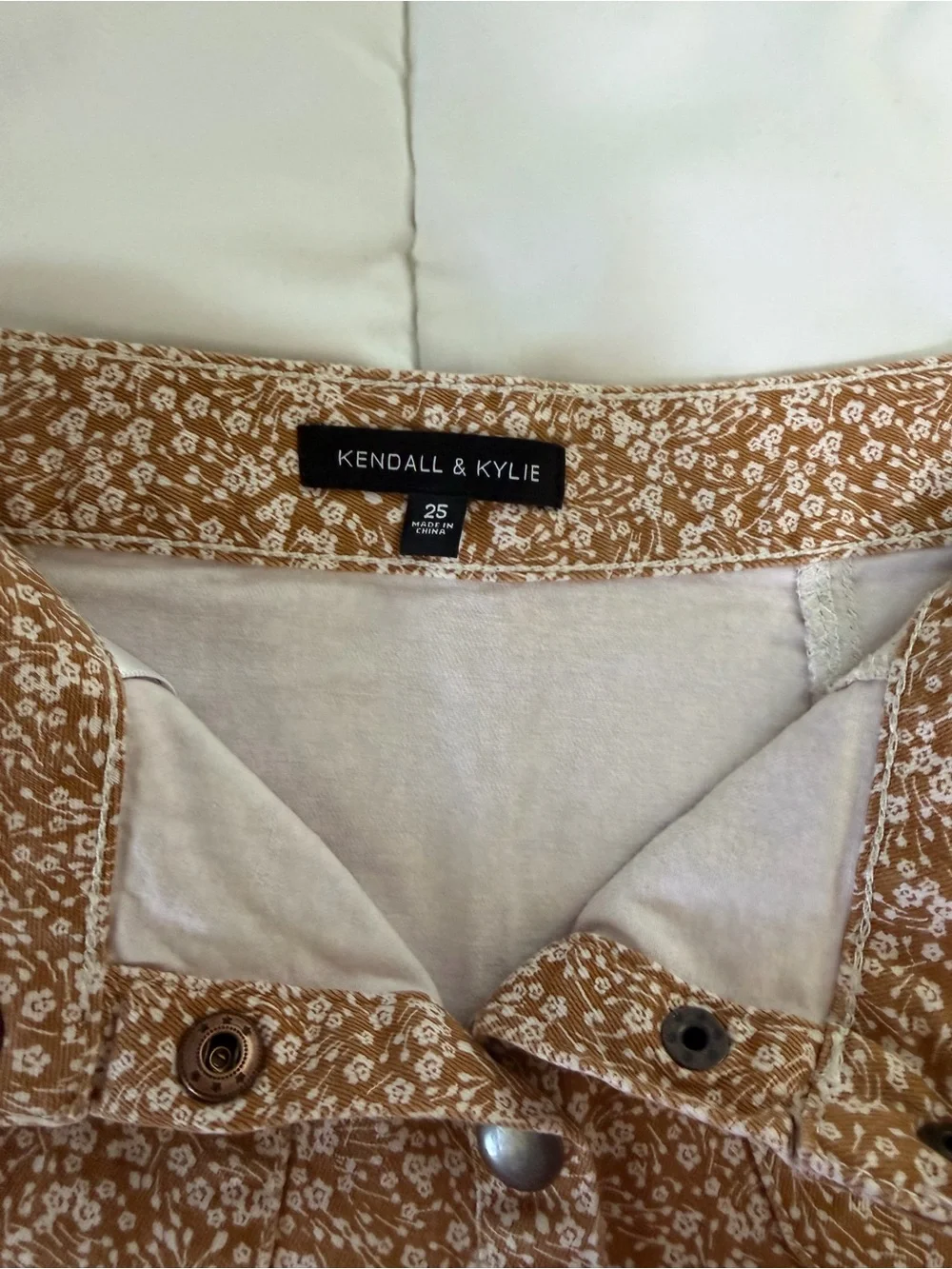 Kendall & Kylie Brown Floral Button-Front Skater Skirt